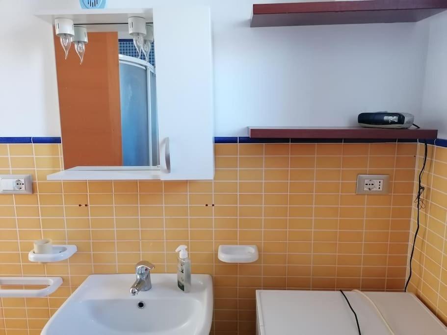Grazioso Appartamento A Ischia Zona Pilastri מראה חיצוני תמונה